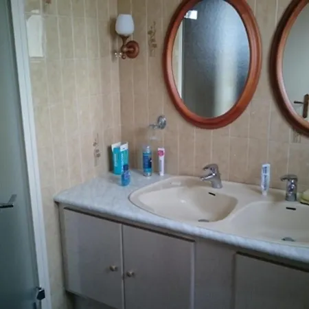 Maison F3 : Proche Et Commerces - Fr-1-71-58 Holiday home